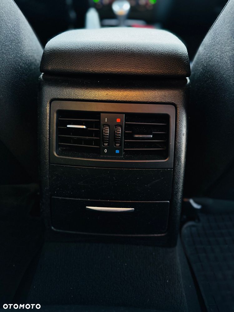 BMW Seria 3 - 27
