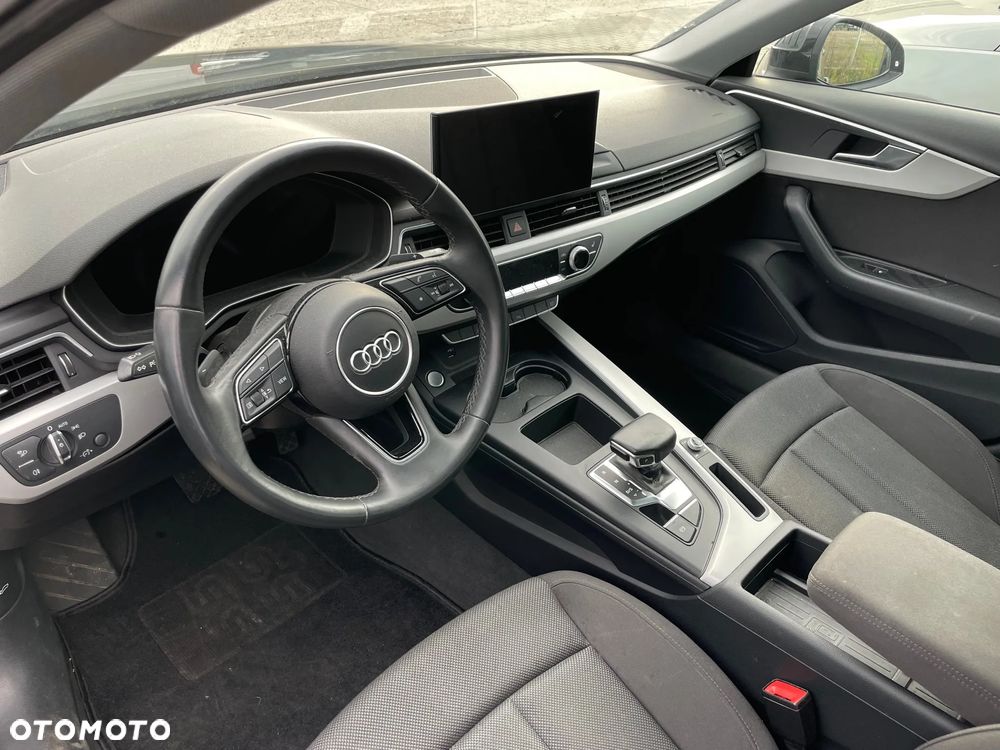 Audi A4 Avant 35 TDI S tronic - 12