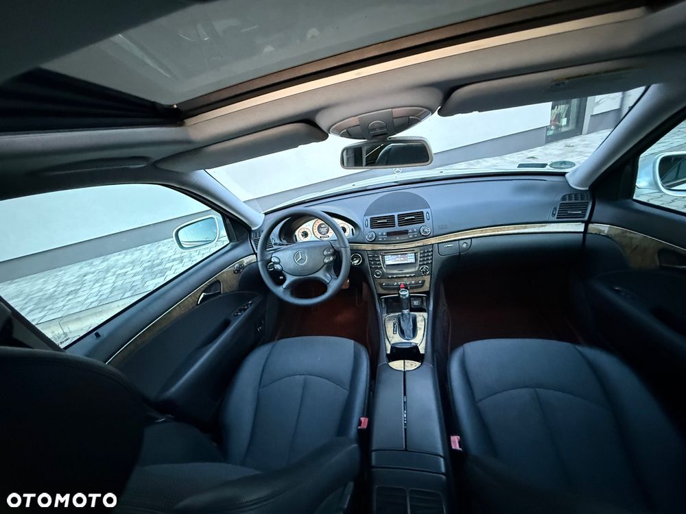 Mercedes-Benz Klasa E - 16