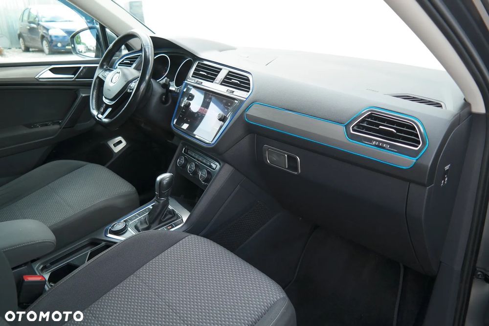 Volkswagen Tiguan Allspace 2.0 TSI 4Mot Comfortline DSG - 9