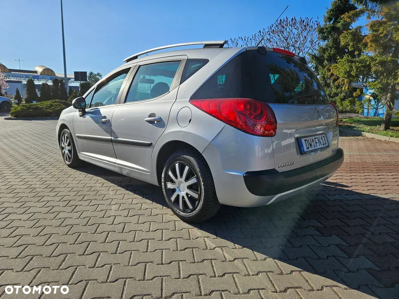 Peugeot 207 1.4 16V Sporty - 4