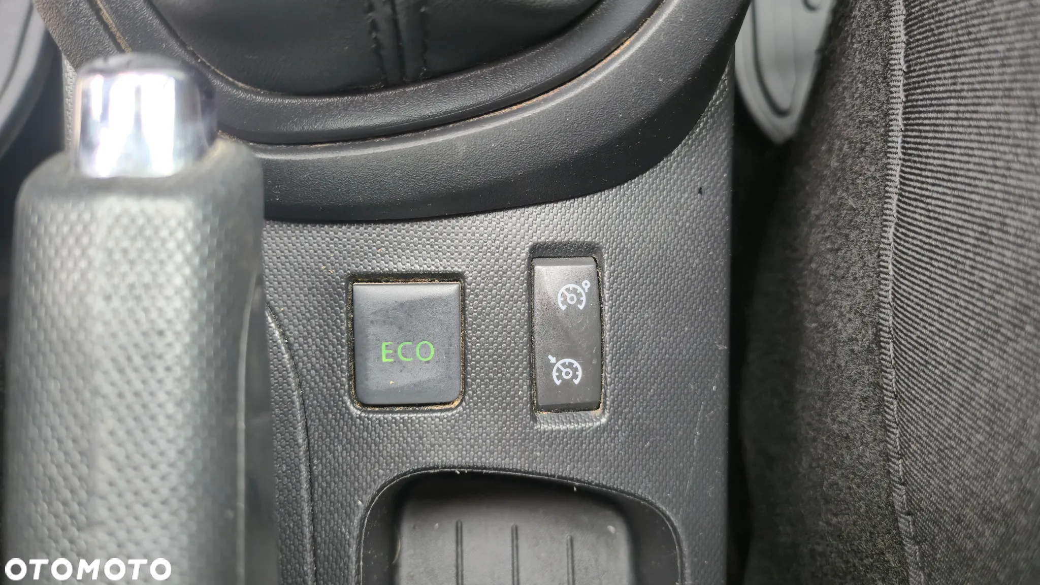 Renault Captur 1.5 dCi Limited - 18