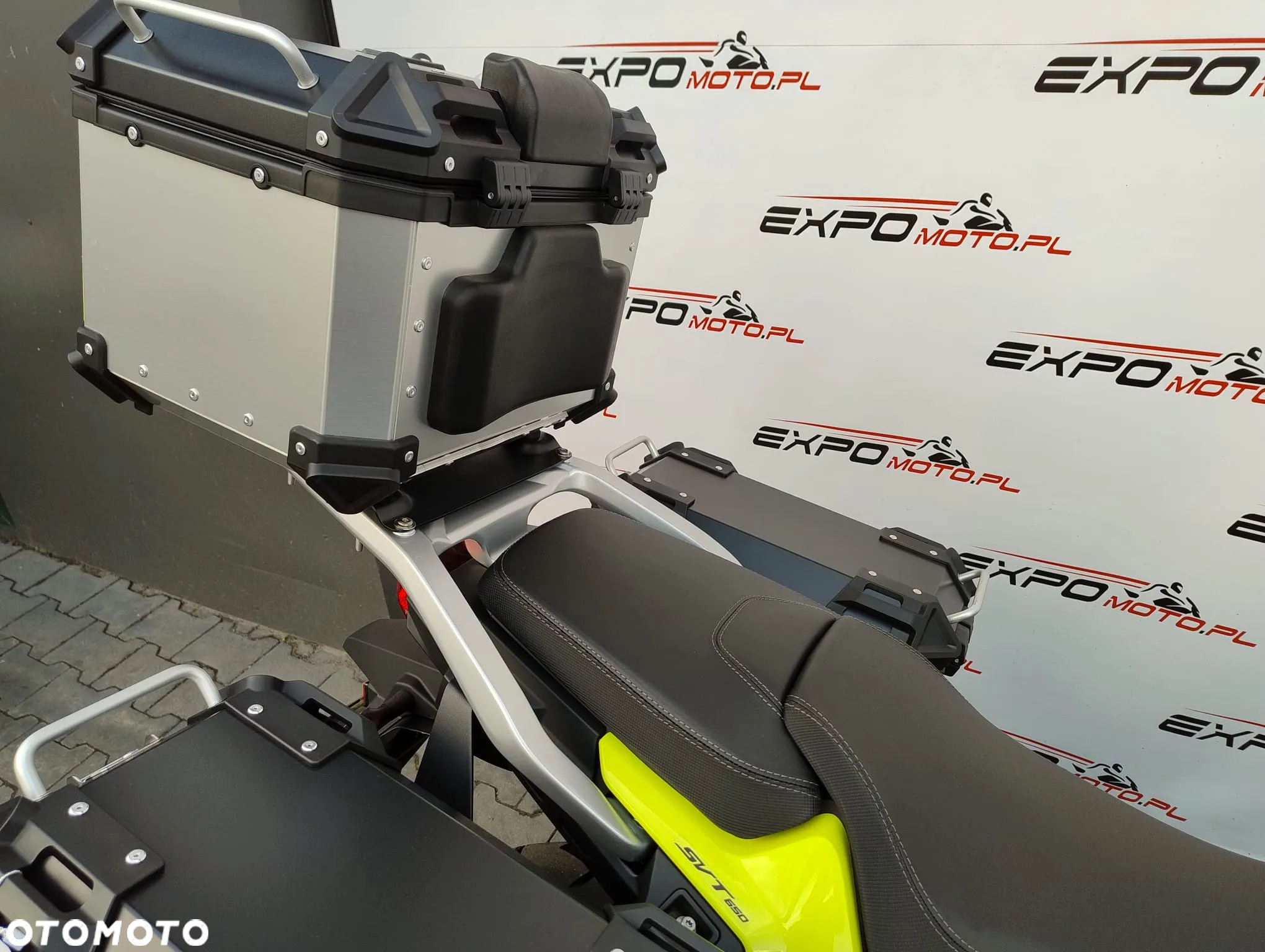 QJMOTOR SVT 650 - 17