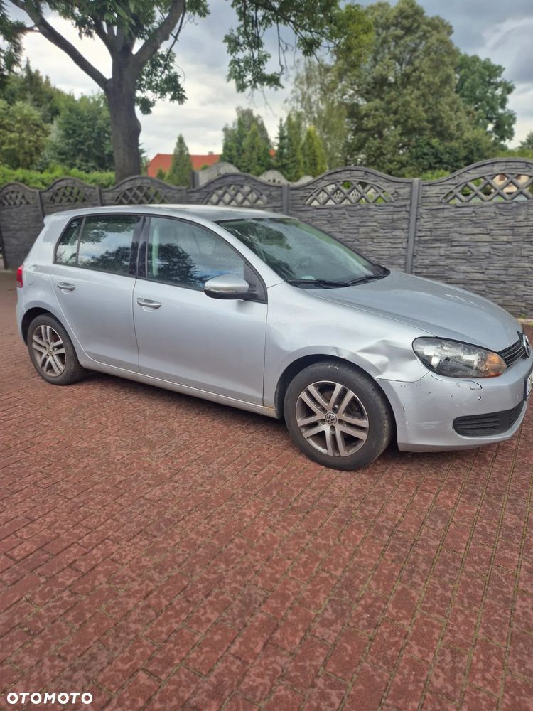 Volkswagen Golf 1.2 TSI Comfortline - 2