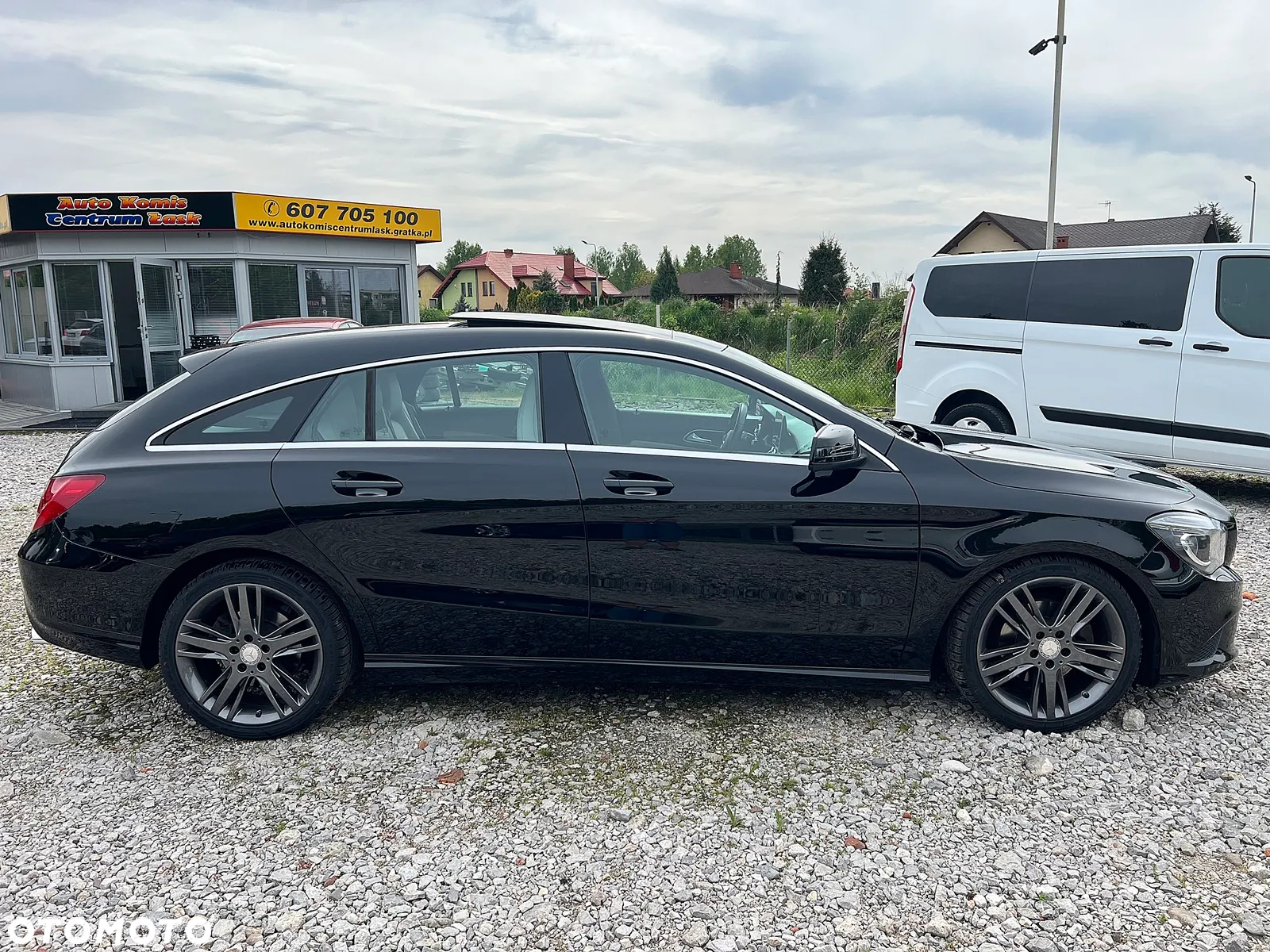 Mercedes-Benz CLA Shooting Brake 180 7G-DCT UrbanStyle Edition - 7
