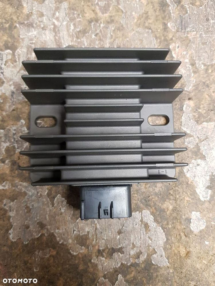 Regulator napięcia Suzuki King Quad LT-A400 LT-A500 LT-A750 32800-42F10 - 2