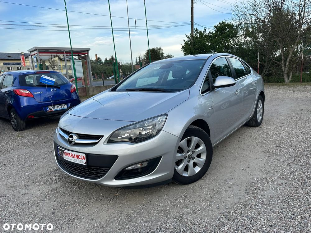 Opel Astra - 2