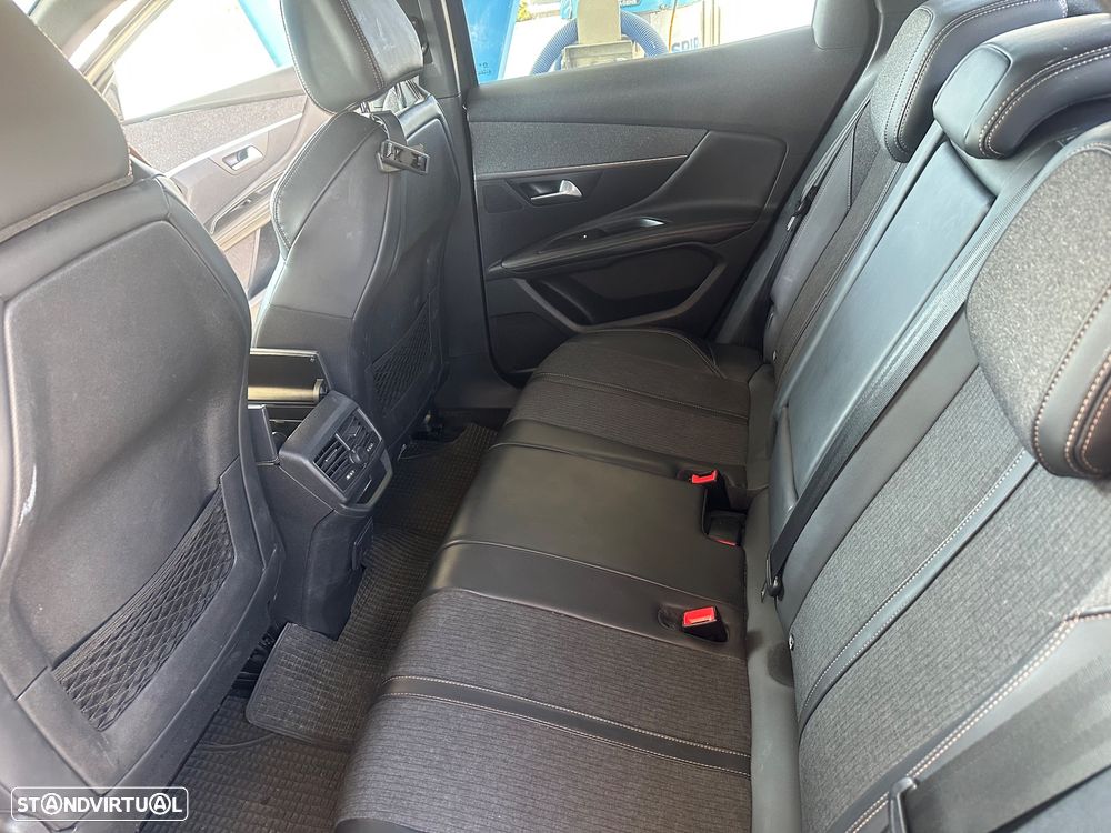 Peugeot 3008 2018 photo 5