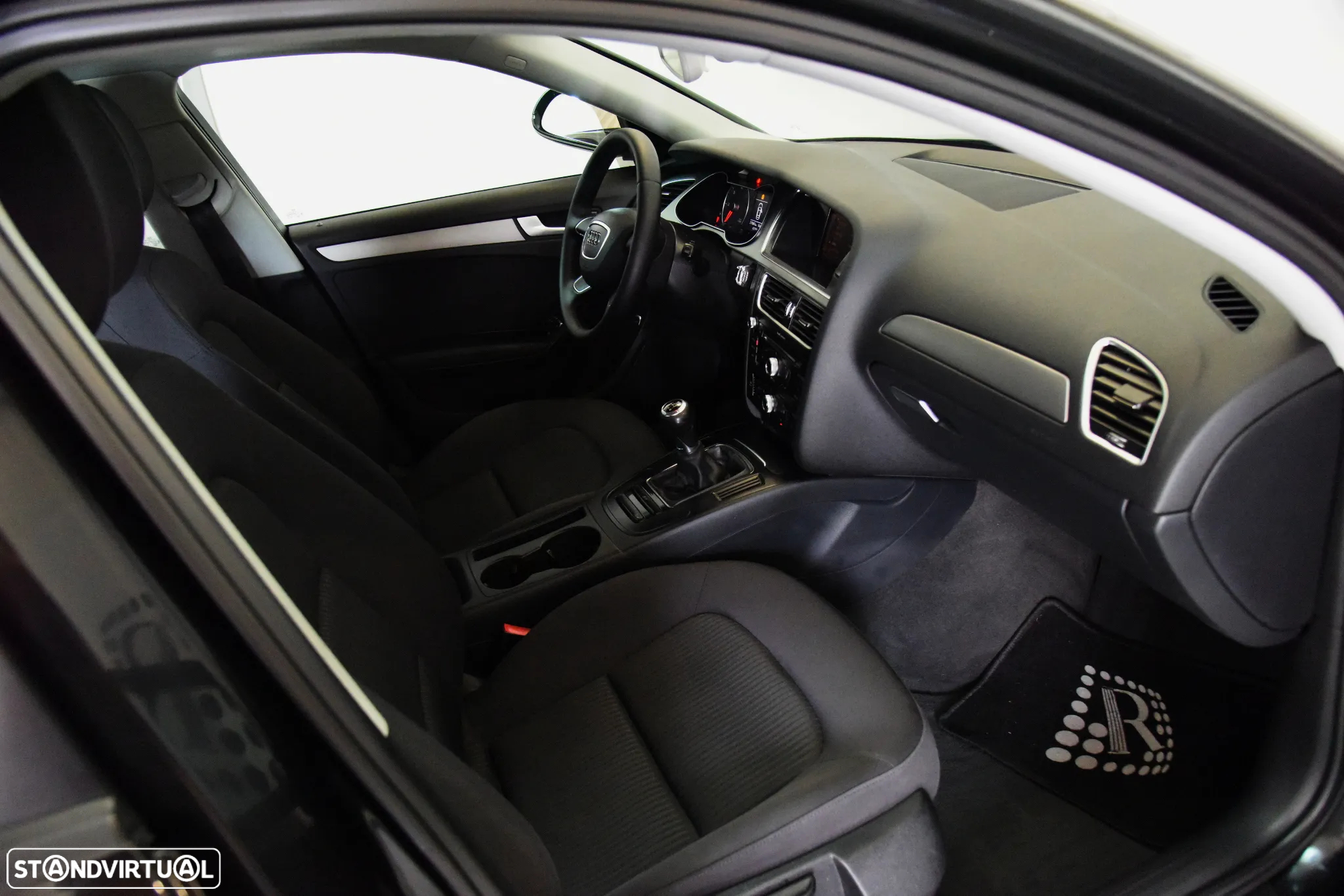 Audi A4 2.0 TDI exclusive - 13