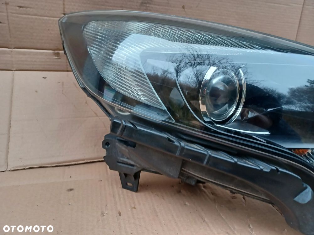 LAMPA PRZEDNIA PRAWA ZAFIRA C EUROPA - 13