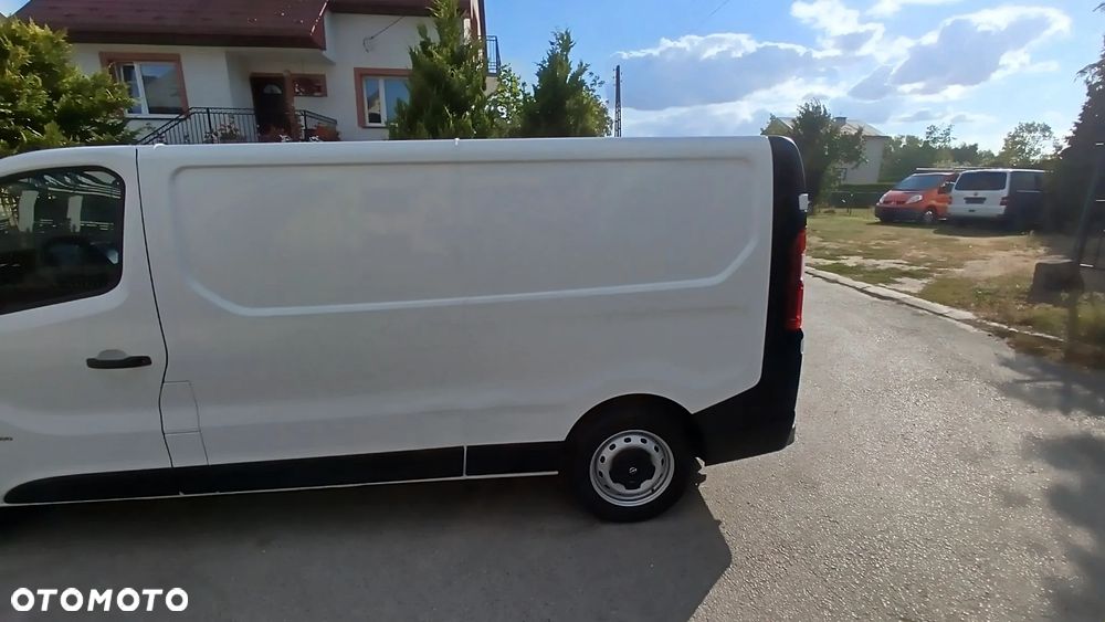 Opel Vivaro - 25