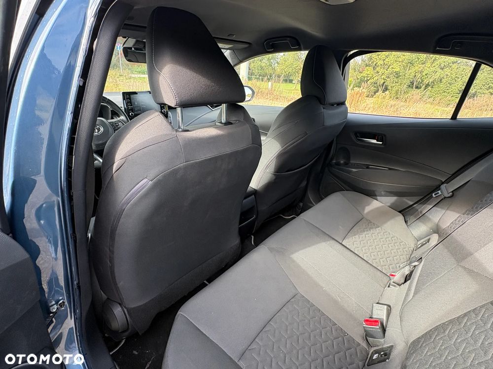 Toyota Corolla - 13