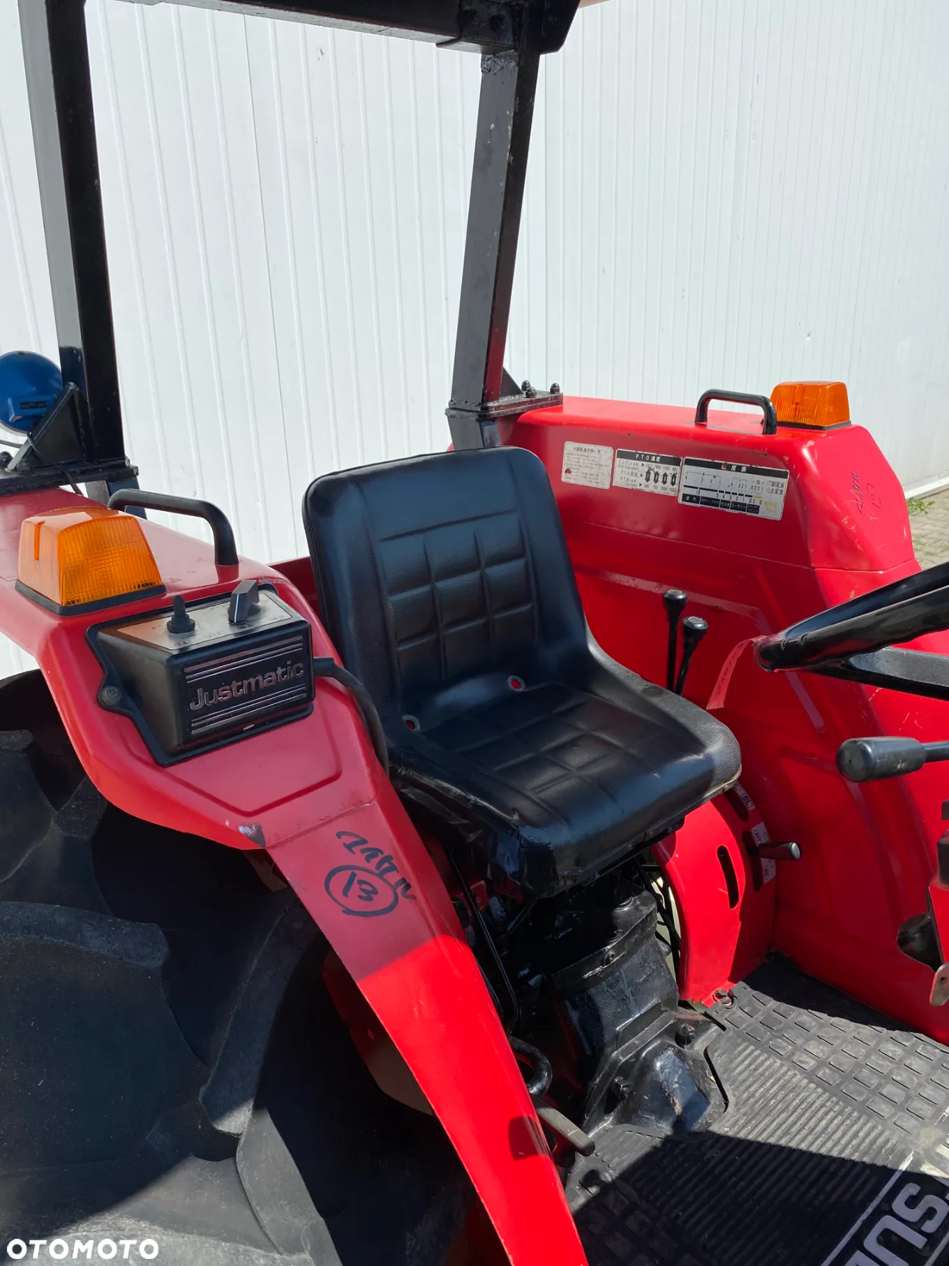 Mitsubishi MT28 - 3