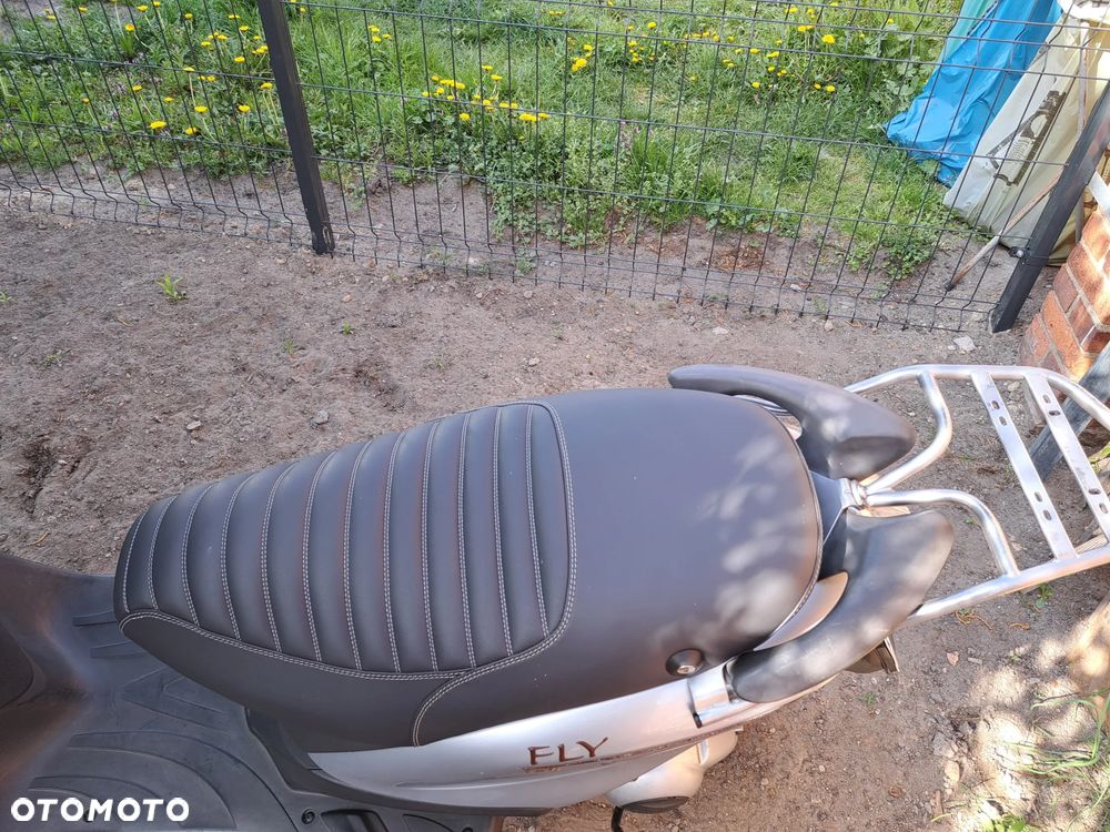 Piaggio FLY - 5