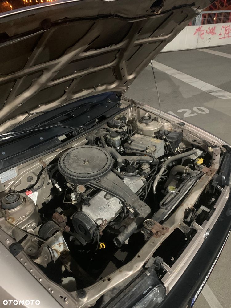 Mazda 323 1.6 GLX - 10