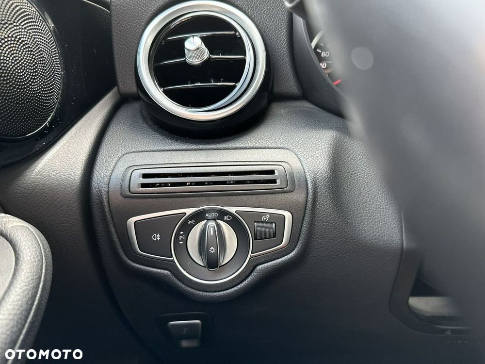 Mercedes-Benz GLC 200 d 4Matic 9G-TRONIC - 24