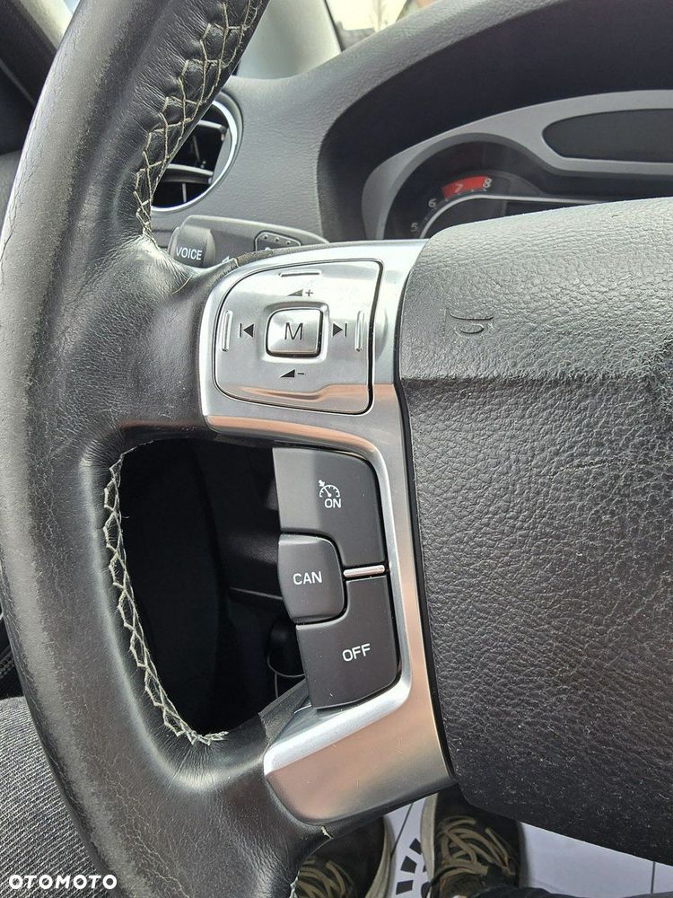 Ford S-Max - 25