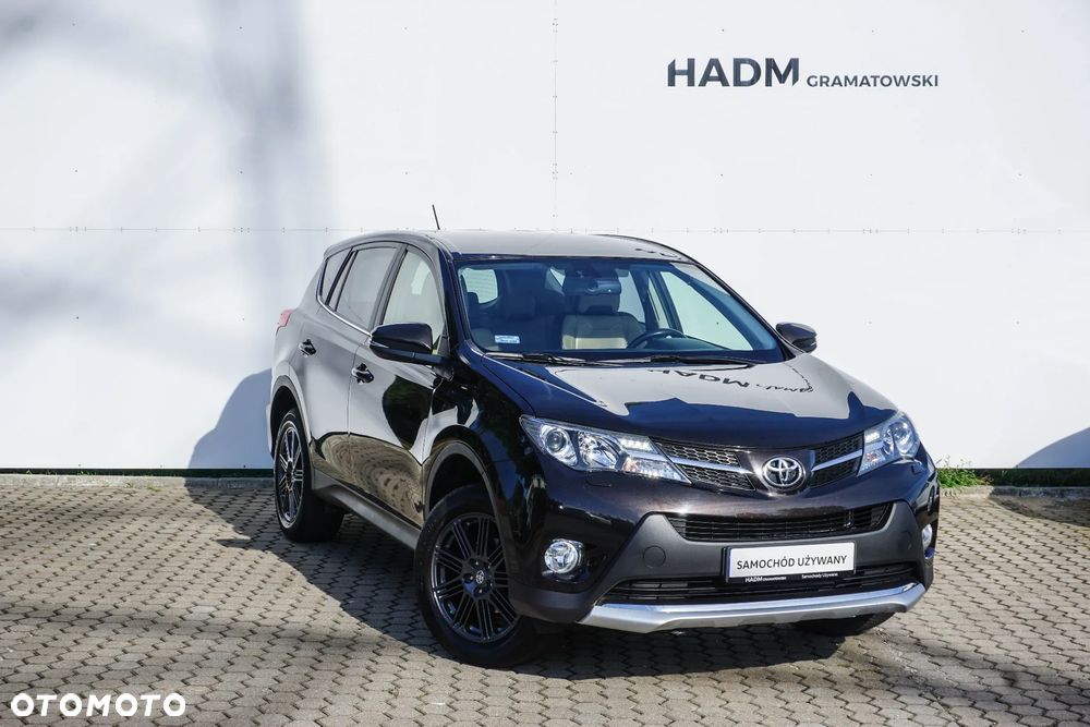 Toyota RAV4 - 1