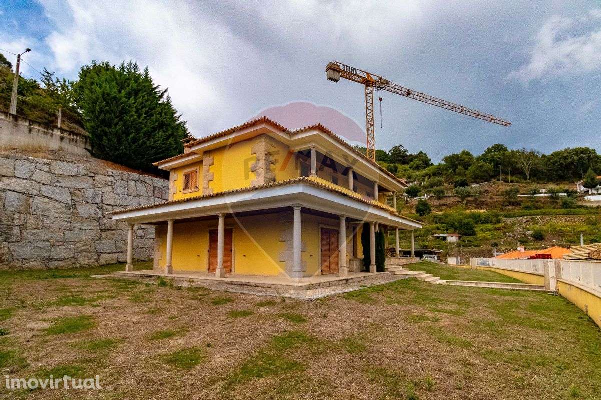 Moradia T4 para venda - Grande imagem: 2/32