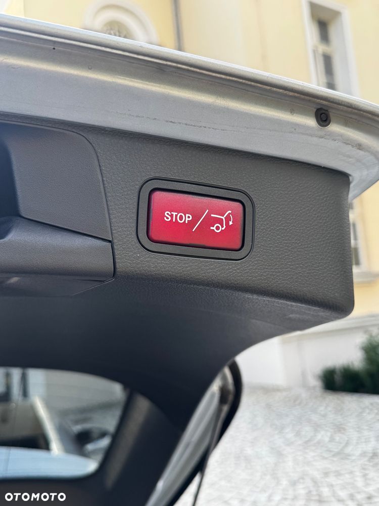Mercedes-Benz Klasa C 220 CDI DPF Automatik Avantgarde - 35