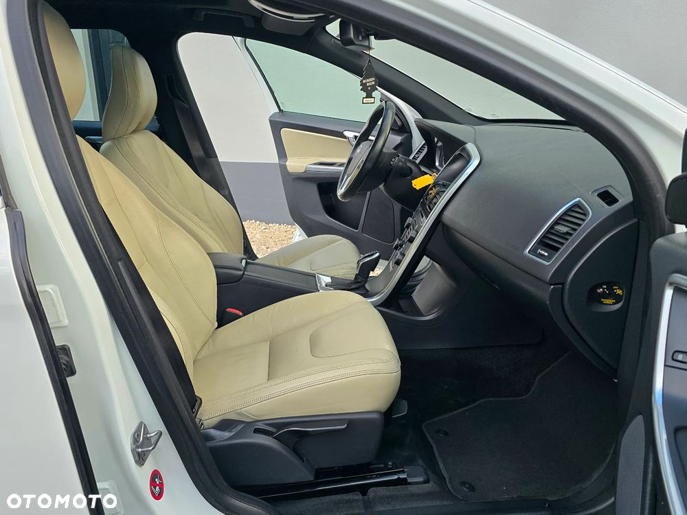 Volvo XC 60 T5 Geartronic Summum - 27