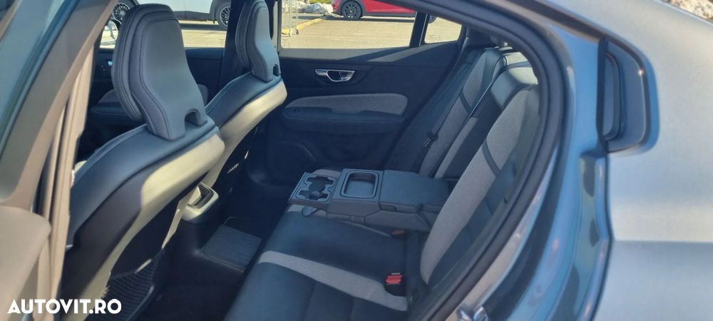 Volvo S60 T8 Recharge AWD Geartronic RDesign - 15