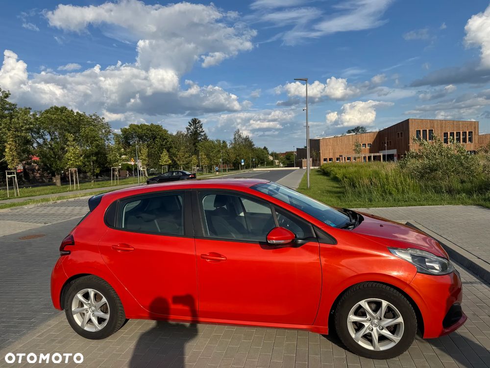 Peugeot 208 1.2 PureTech Active S&S ETG5 - 3