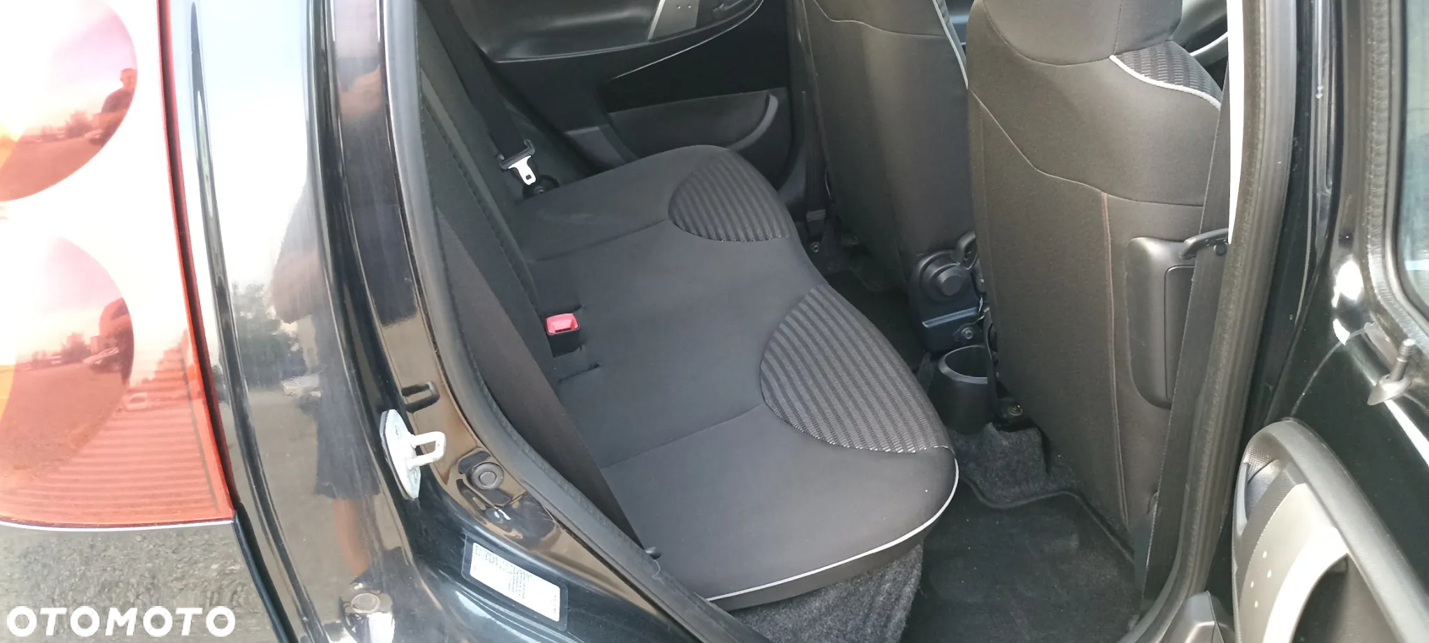 Peugeot 107 1.0 Happy - 30