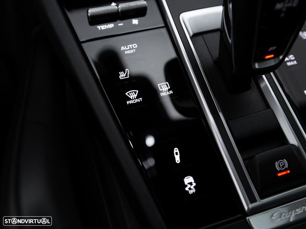 Porsche Cayenne - 28