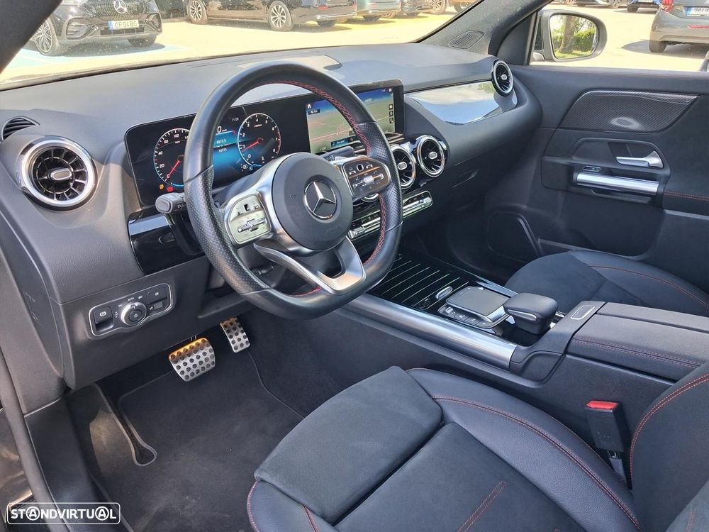 Mercedes-Benz GLA 200 AMG Line - 11