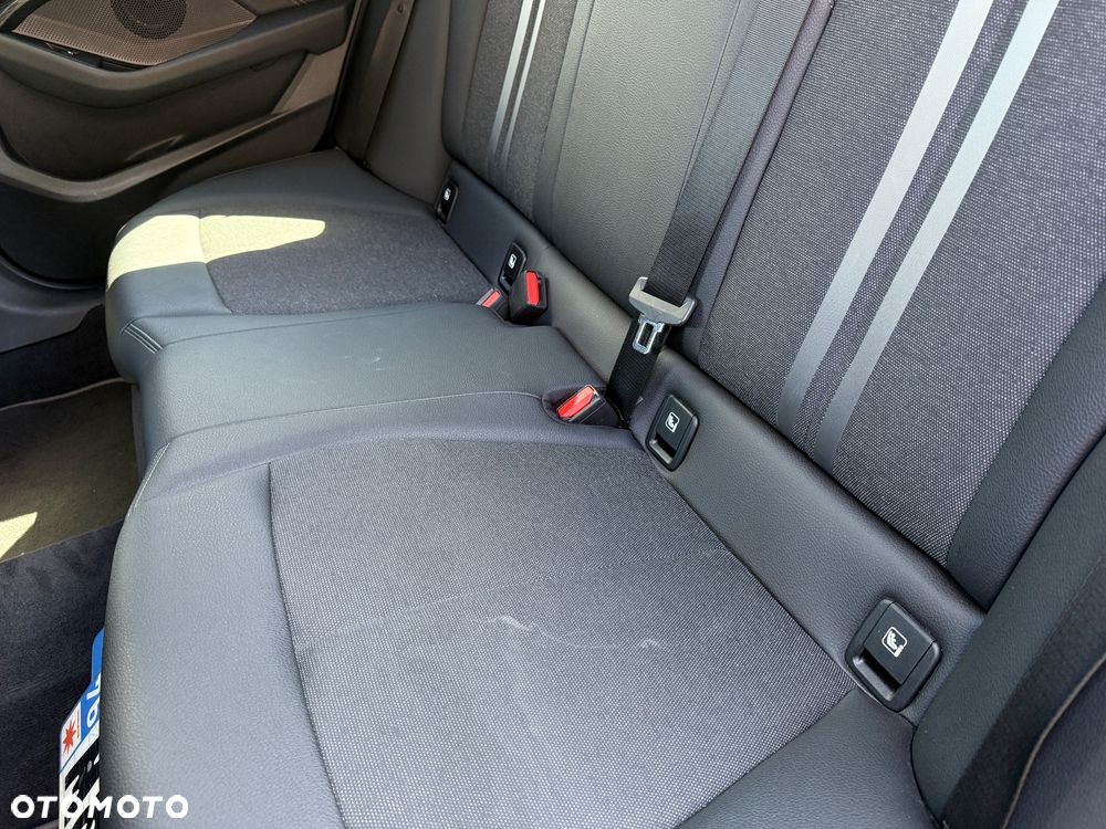 BMW Seria 1 118i M Sport - 23