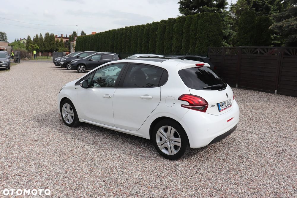 Peugeot 208 82 VTI Allure - 4