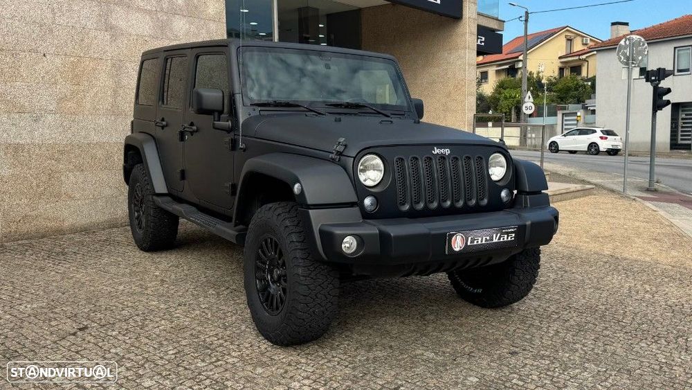 Jeep Wrangler Unlimited 2.8 CRD Auto Sport - 3