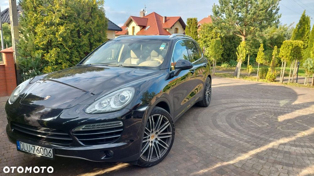 Porsche Cayenne - 1