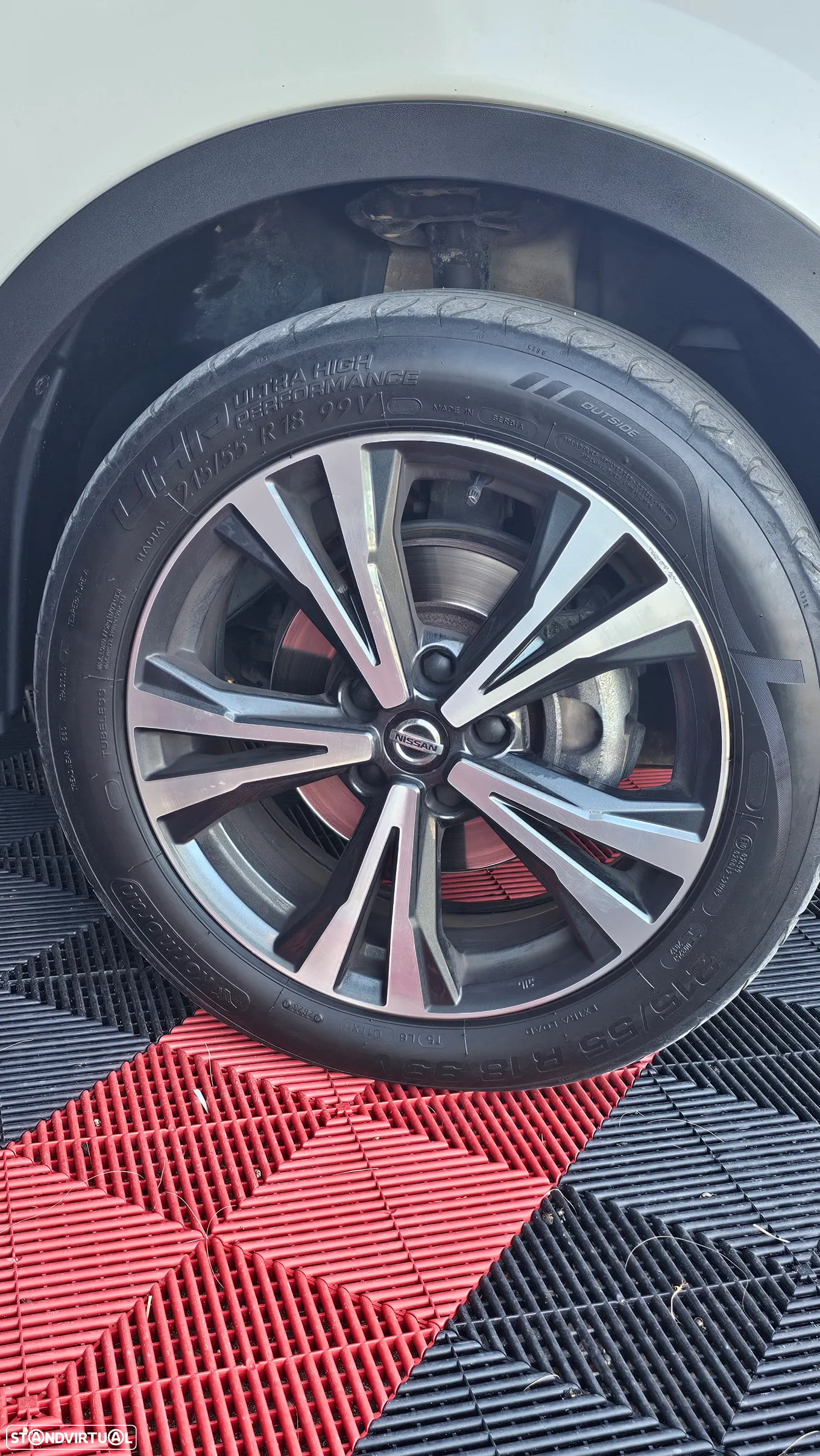 Nissan Qashqai 1.5 dCi N-Connecta J18+Led - 29