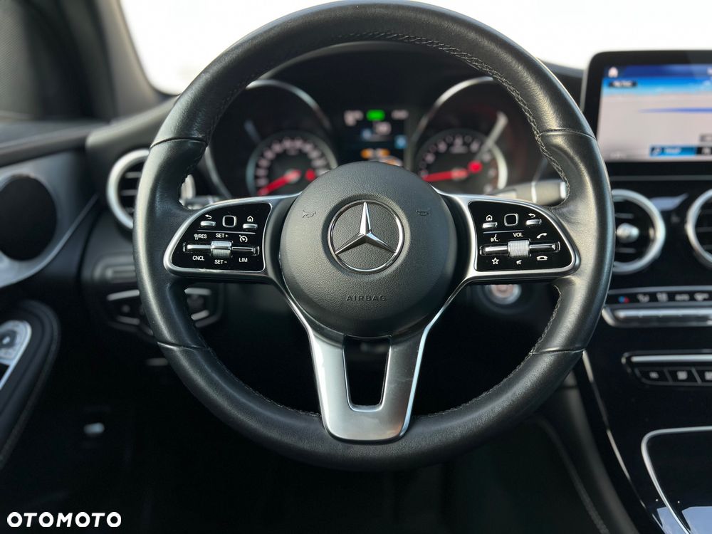 Mercedes-Benz GLC 200 - 21