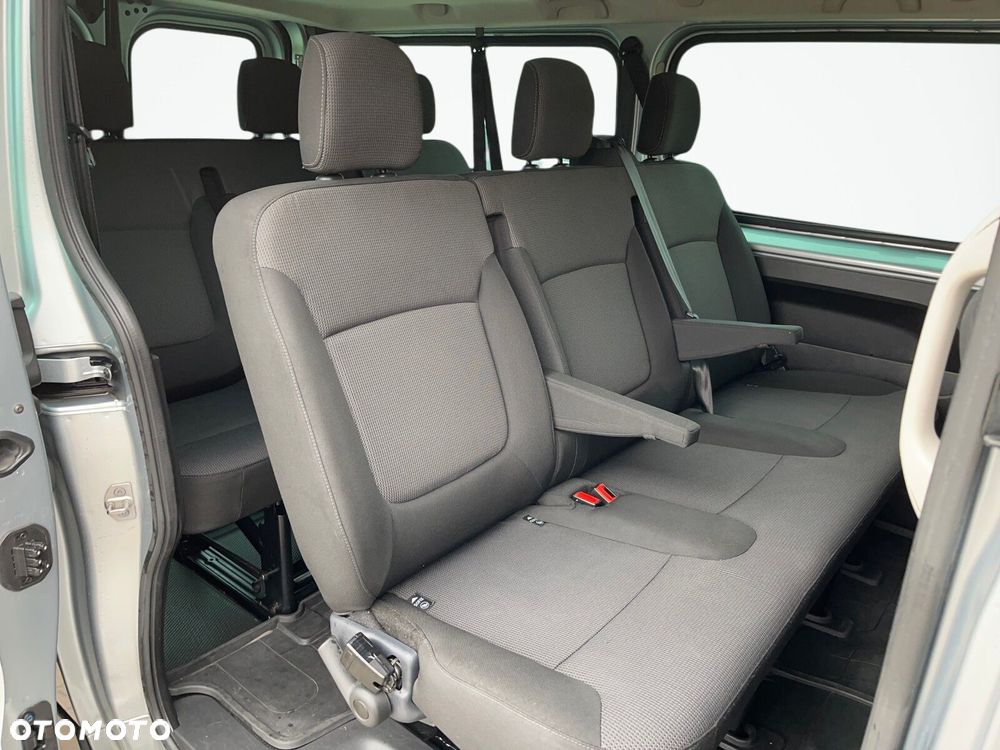 Renault Trafic - 12