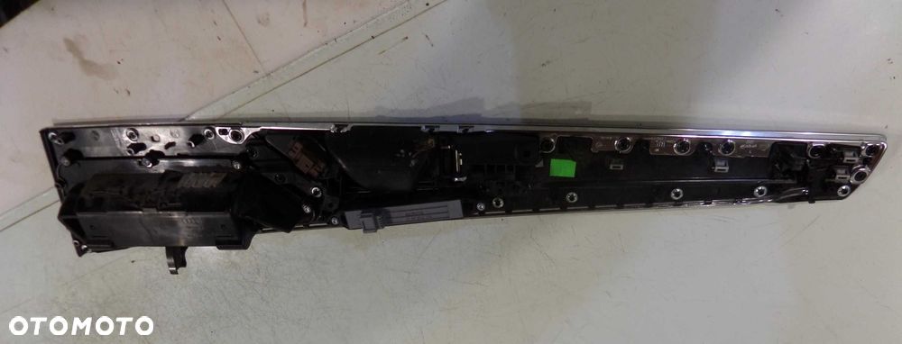 Audi A8 D4 LONG Listwa drzwi lewa. - 4