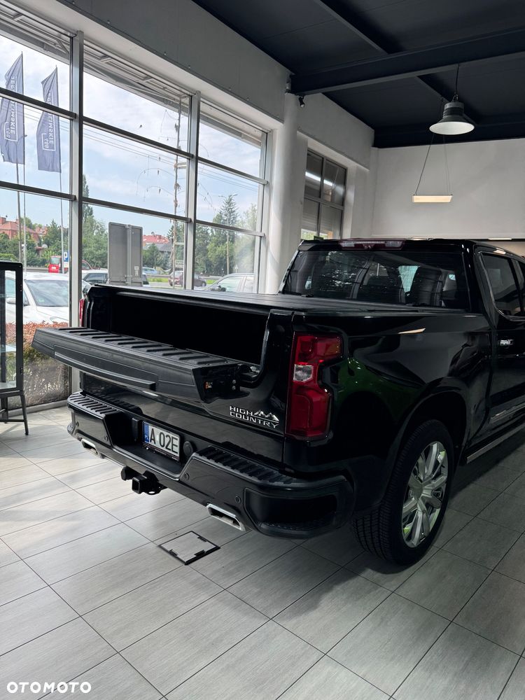 Chevrolet Silverado - 20