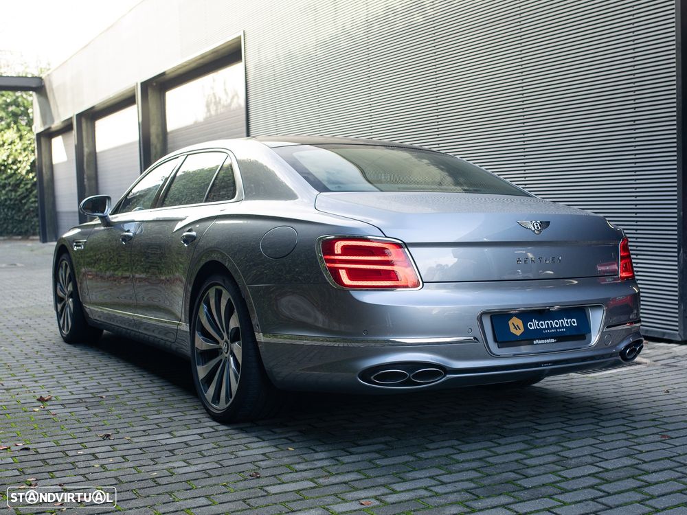 Bentley Flying Spur Hybrid Azure - 11