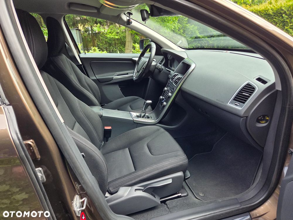 Volvo XC 60 D4 Drive-E Kinetic - 23