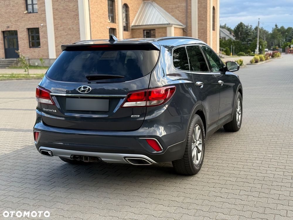 Hyundai Santa Fe - 12