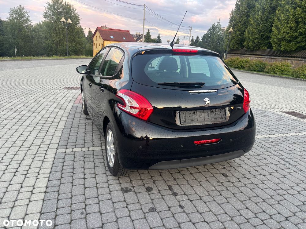 Peugeot 208 PureTech 82 Style - 9