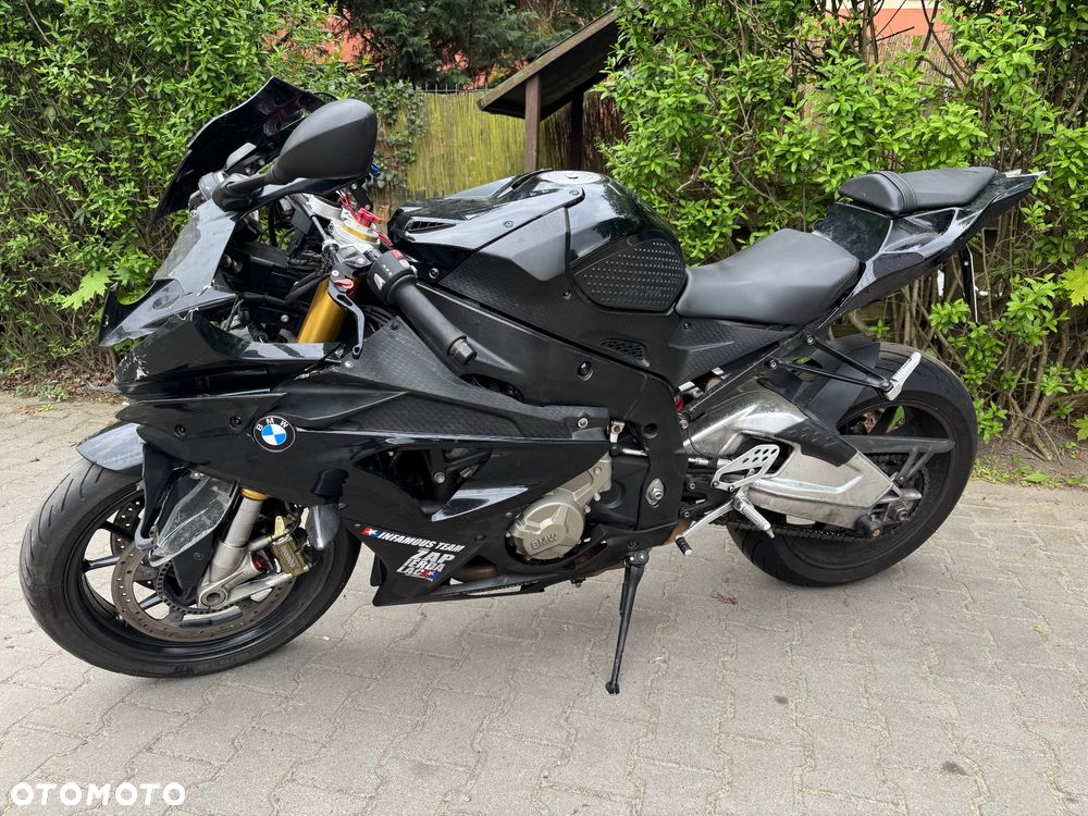 BMW S - 1
