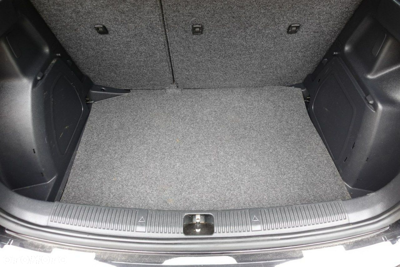 Skoda Fabia - 16