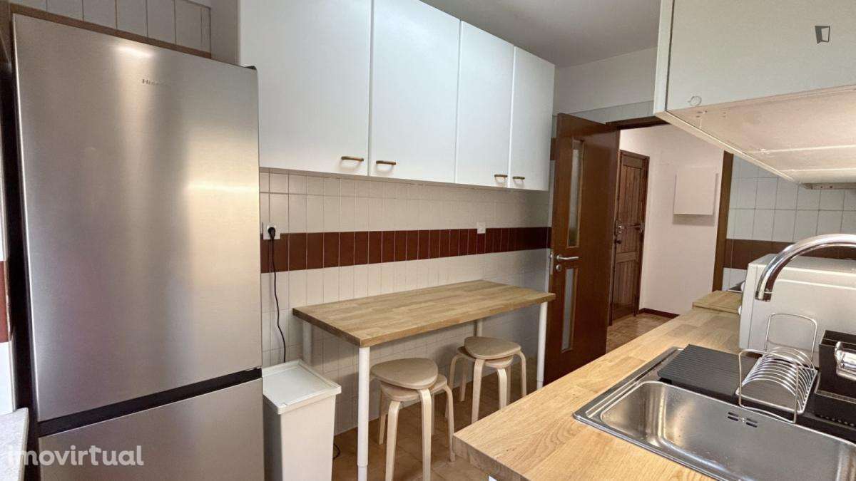 Quarto - localizado em Telheiras Lisbon - Grande imagem: 4/7