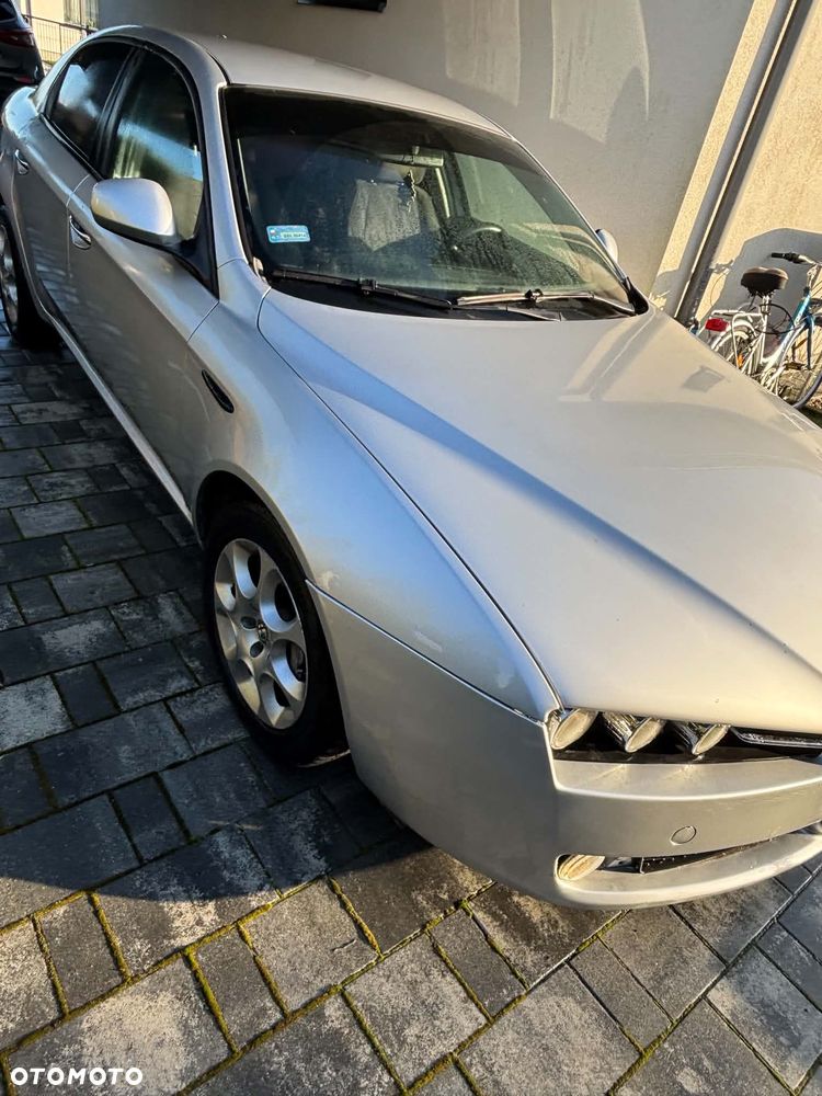 Alfa Romeo 159 2008 photo 2