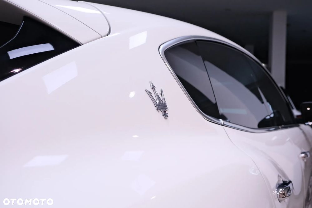 Maserati Levante - 12