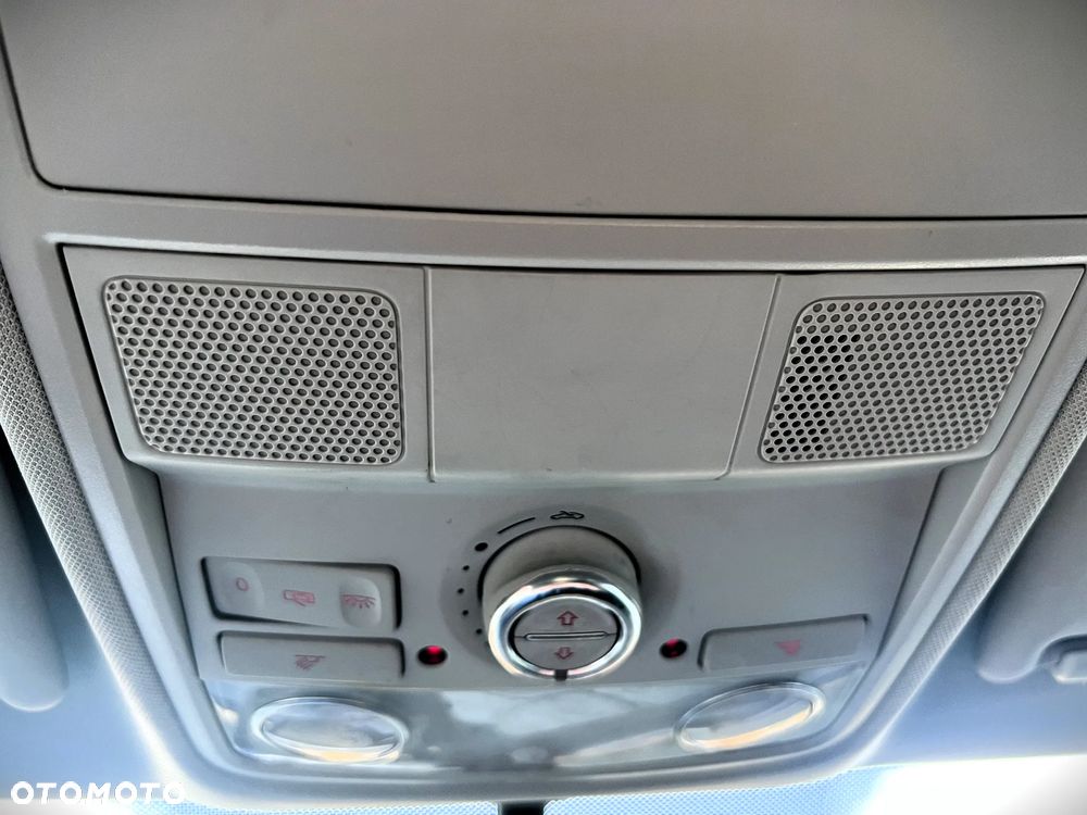 Volkswagen Tiguan - 20