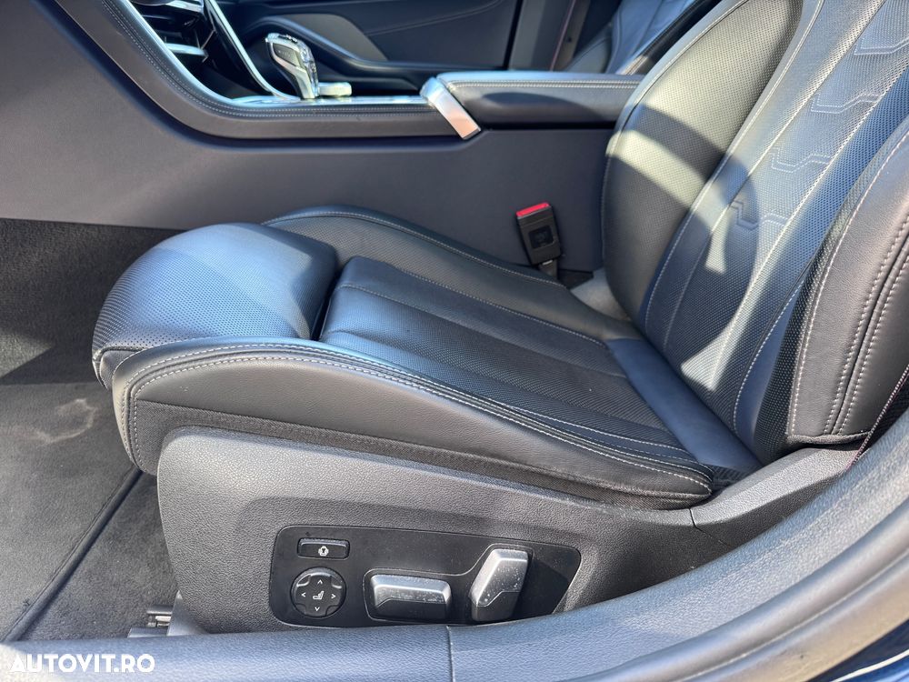 BMW Seria 8 840d xDrive AT MHEV - 17